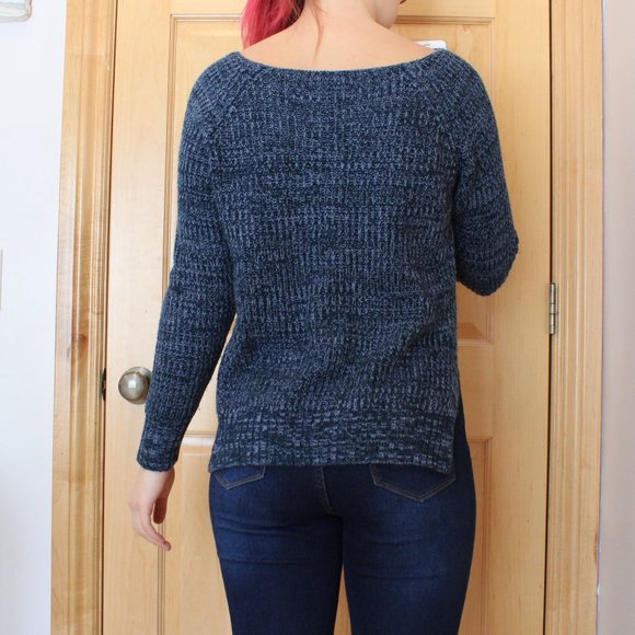 Blue Sweater - Picture 3 of 6
